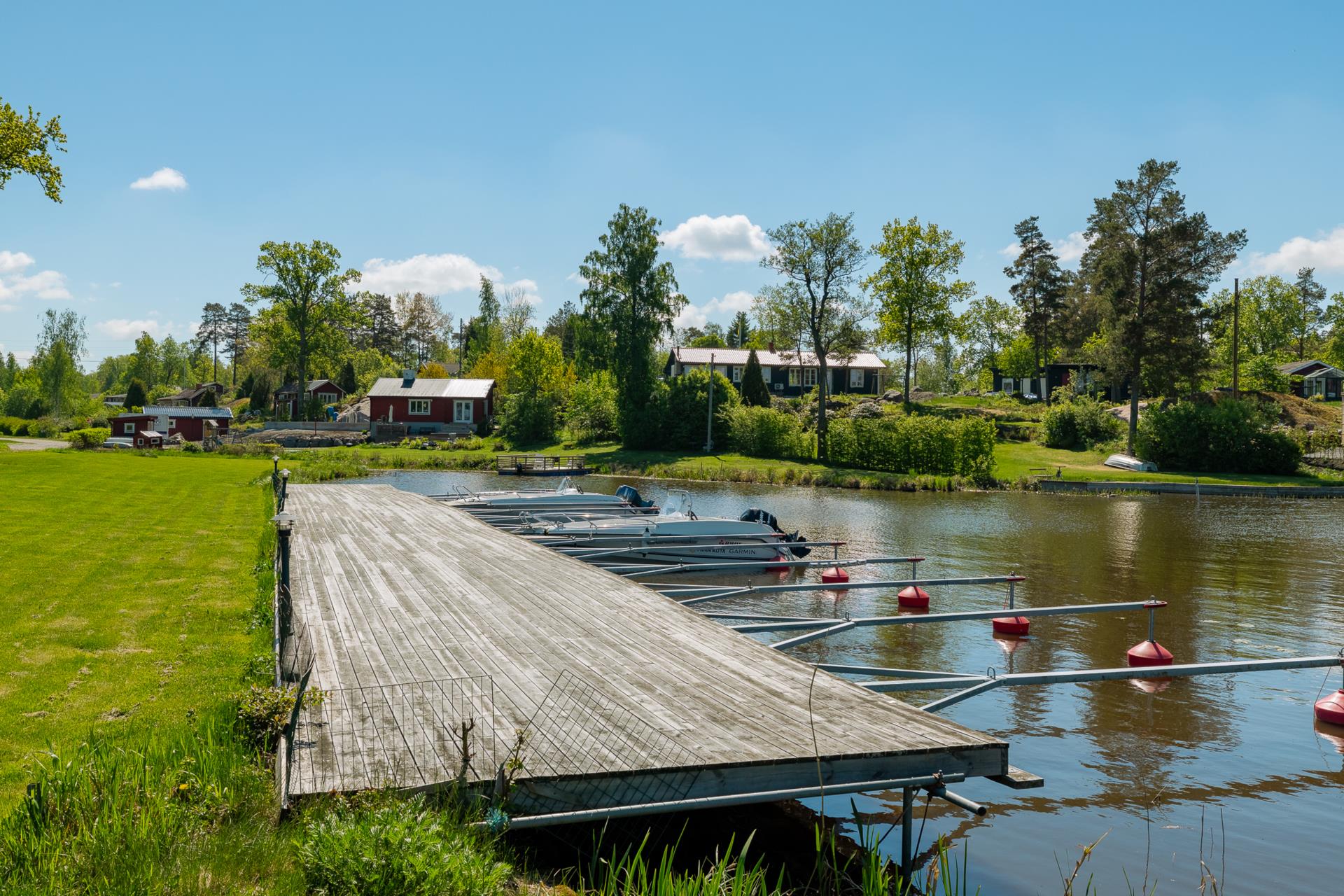 Henstaviken, Eskilstuna